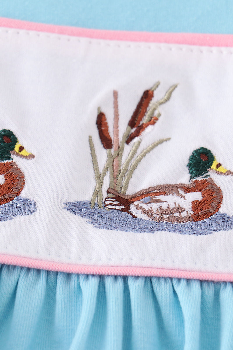 Blue duck embroidery girl set