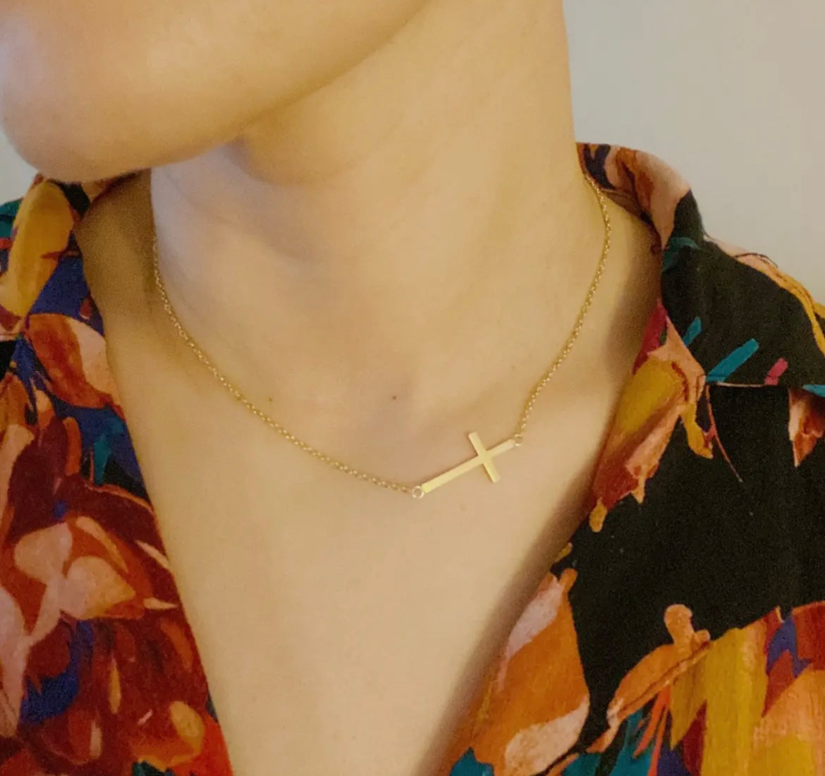 Kayla Sideways Cross Necklace- Gold