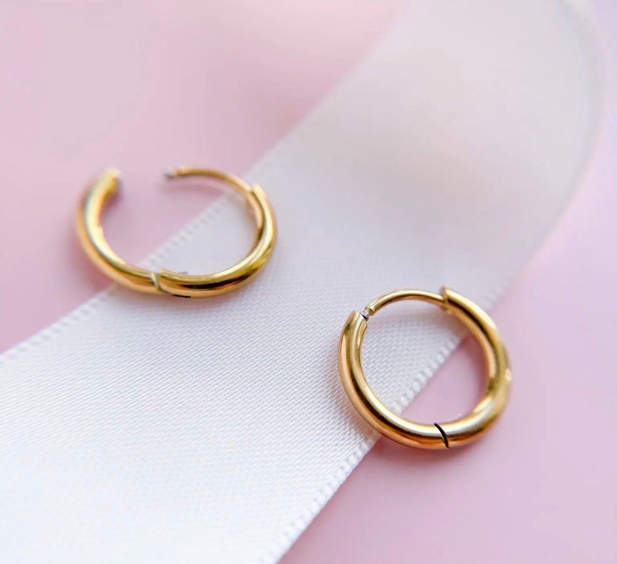 Huggie Hoops