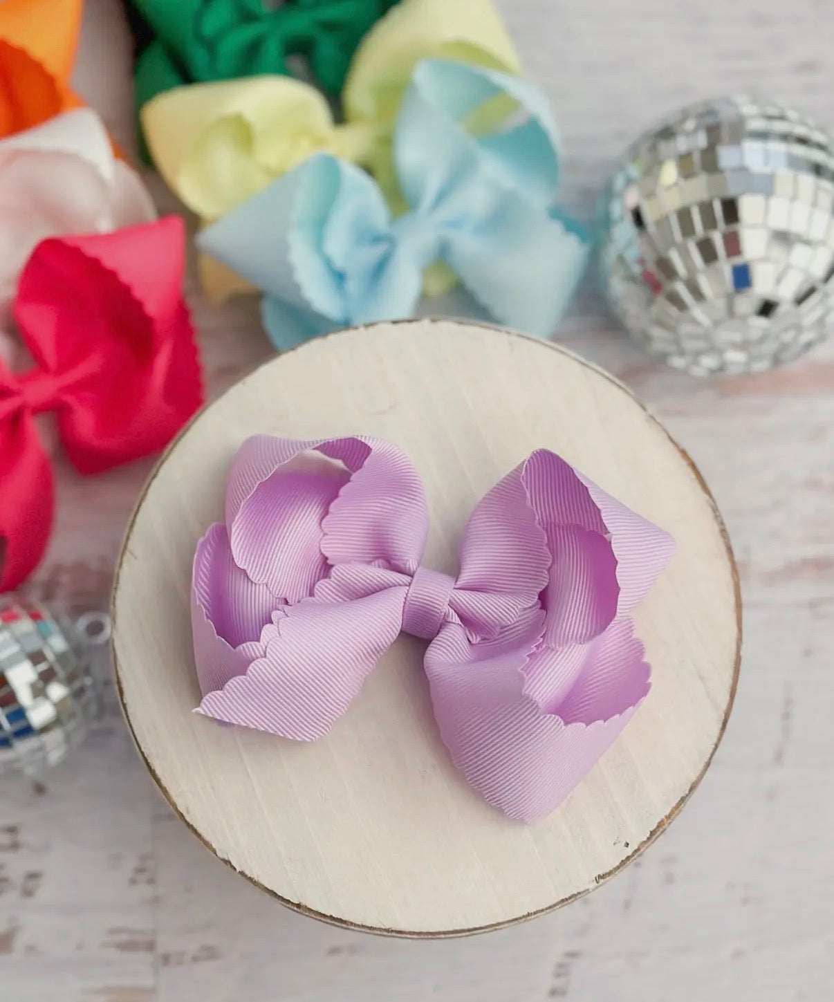 Scalloped Lavender 4.5” Bow